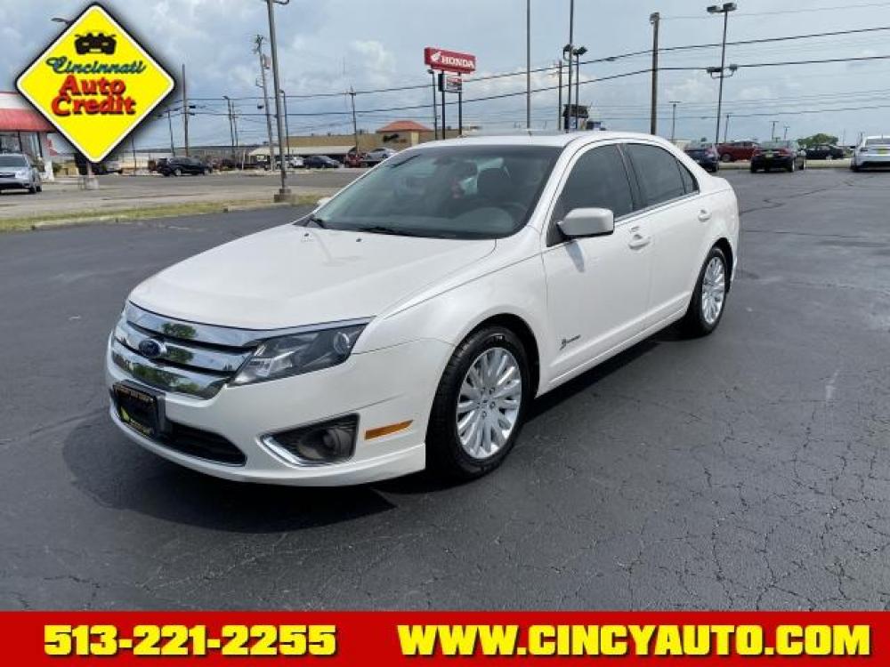 2011 White Platinum Metallic Tri-Coat Ford Fusion Hybrid Base (3FADP0L38BR) with an 2.5 4 Cylinder Sequential Multiport Fuel Injection engine, Not Specified transmission, located at 5489 Dixie Highway, Fairfield, OH, 45014, (513) 221-2255, 39.333084, -84.523834 - Photo #0