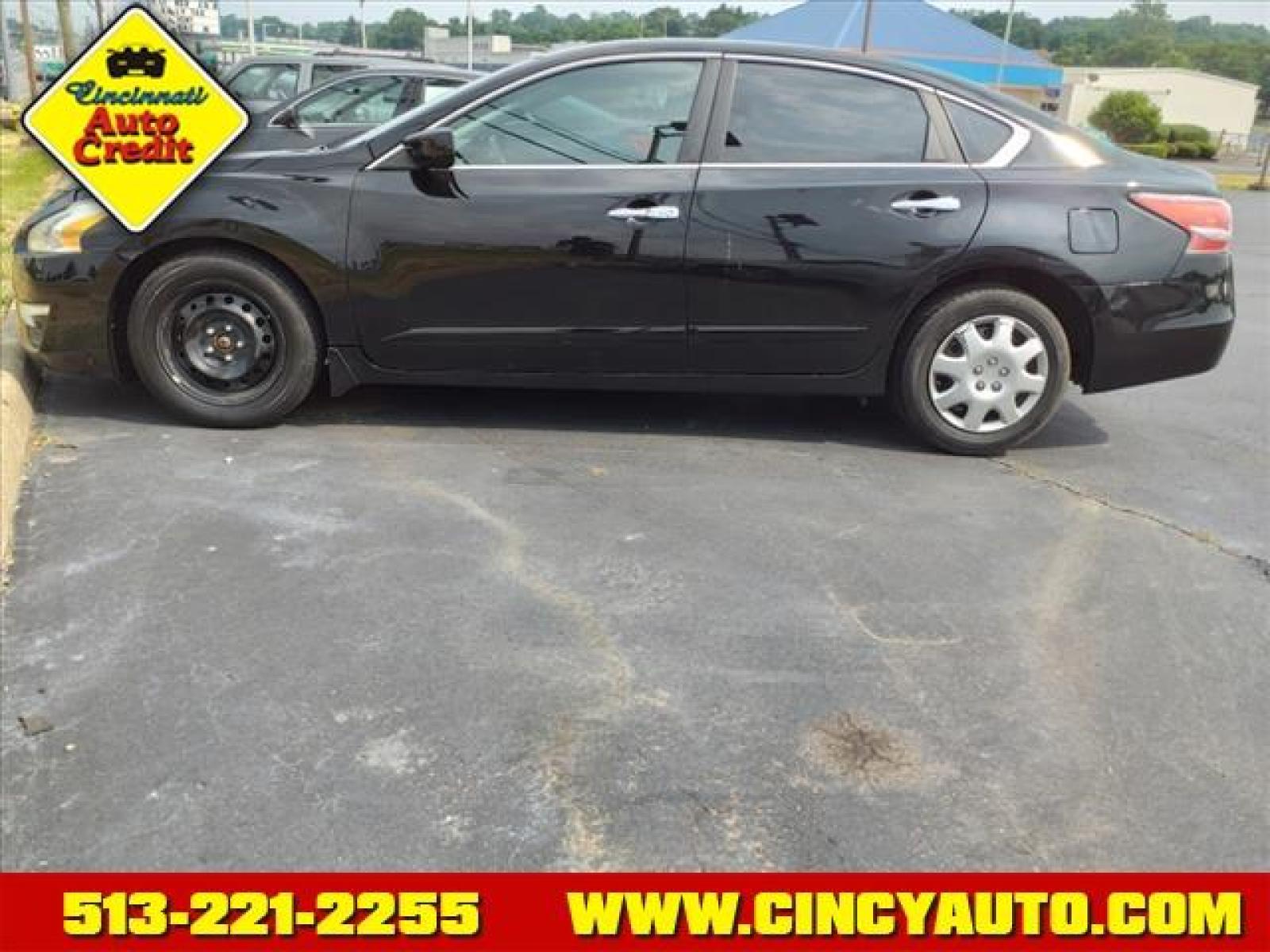 2014 Super Black Nissan Altima 2.5 S (1N4AL3AP3EC) with an 2.5L 2.5L I4 182hp 180ft. lbs. Sequential Multiport Fuel Injection engine, CVT transmission, located at 5489 Dixie Highway, Fairfield, OH, 45014, (513) 221-2255, 39.333084, -84.523834 - Photo #1