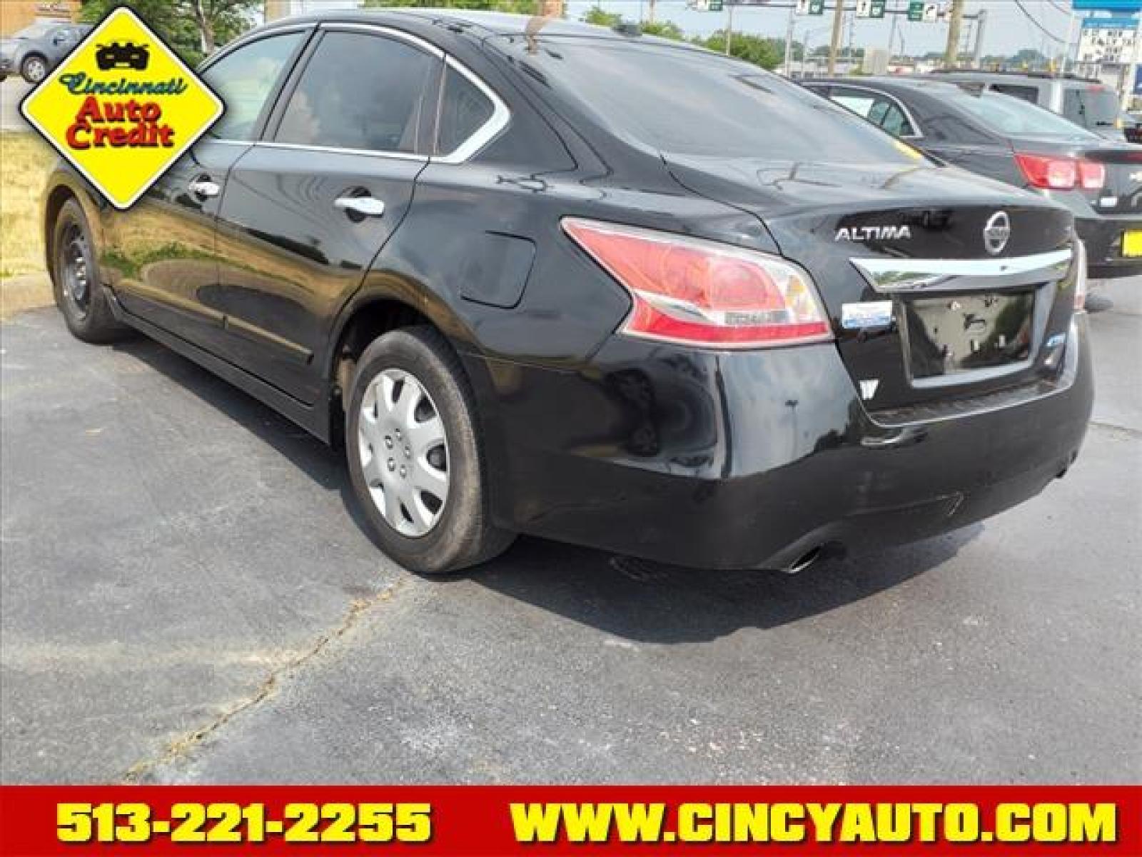 2014 Super Black Nissan Altima 2.5 S (1N4AL3AP3EC) with an 2.5L 2.5L I4 182hp 180ft. lbs. Sequential Multiport Fuel Injection engine, CVT transmission, located at 5489 Dixie Highway, Fairfield, OH, 45014, (513) 221-2255, 39.333084, -84.523834 - Photo #2
