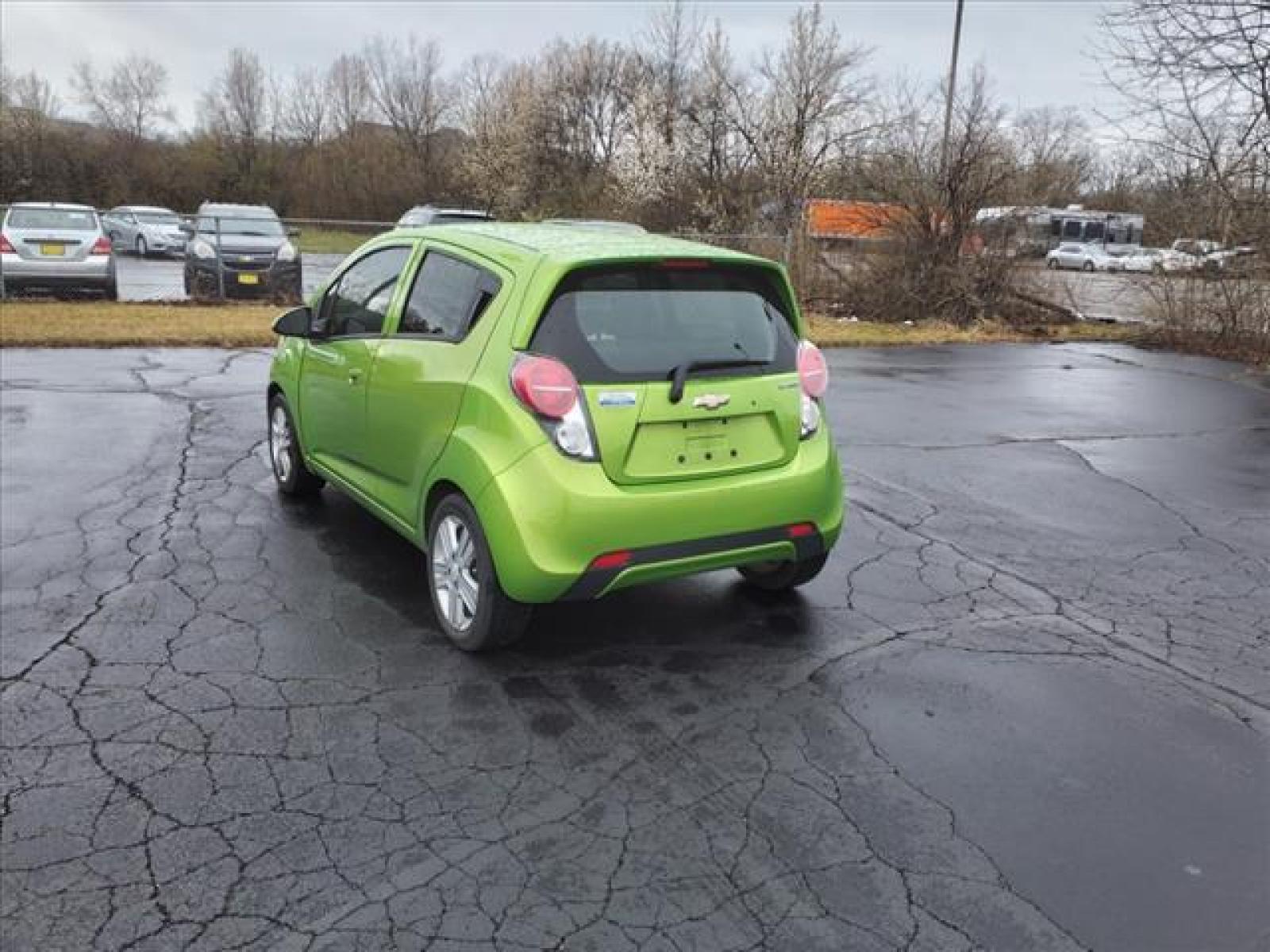 2014 Jalapeno Metallic Chevrolet Spark LS CVT (KL8CB6S95EC) with an 1.2L Ecotec 1.2L I4 84hp 83ft. Fuel Injected engine, CVT transmission, located at 5489 Dixie Highway, Fairfield, OH, 45014, (513) 221-2255, 39.333084, -84.523834 - Photo #8