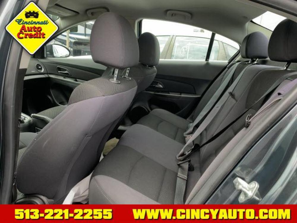 2013 Cyber Gray Metallic Chevrolet Cruze 1LT Auto (1G1PC5SB3D7) with an 1.4 4 Cylinder Sequential Multiport Fuel Injection engine, Automatic transmission, located at 5489 Dixie Highway, Fairfield, OH, 45014, (513) 221-2255, 39.333084, -84.523834 - Photo #4