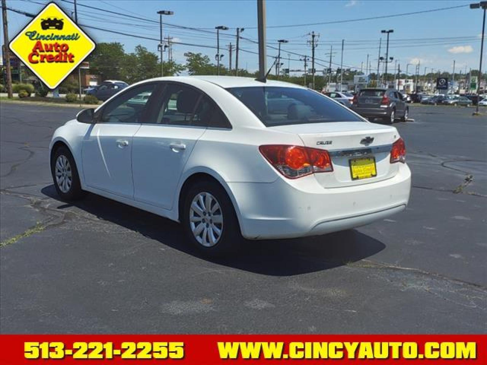 2011 Summit White Chevrolet Cruze LT (1G1PF5S91B7) with an 1.4L Ecotec 1.4L Turbo I4 138h Sequential Multiport Fuel Injection engine, 6-Speed Shiftable Automatic transmission, located at 5489 Dixie Highway, Fairfield, OH, 45014, (513) 221-2255, 39.333084, -84.523834 - Photo #2