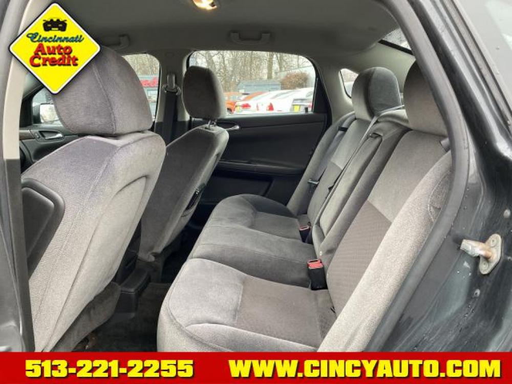 2013 Ashen Gray Metallic Chevrolet Impala LT (2G1WB5E39D1) with an 3.6 6 Cylinder Direct Injection engine, Automatic transmission, located at 2813 Gilbert Avenue, Cincinnati, OH, 45206, (513) 221-2255, 39.130219, -84.489189 - Photo #4