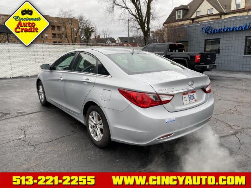 2013 Radiant Silver Hyundai Sonata GLS (5NPEB4AC0DH) with an 2.4 4 Cylinder Direct Injection engine, Automatic transmission, located at 2813 Gilbert Avenue, Cincinnati, OH, 45206, (513) 221-2255, 39.130219, -84.489189 - Photo #2