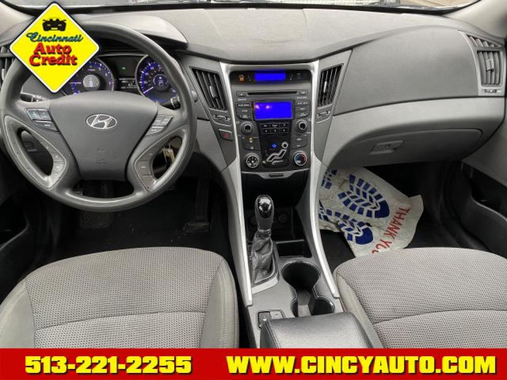 2013 Radiant Silver Hyundai Sonata GLS (5NPEB4AC0DH) with an 2.4 4 Cylinder Direct Injection engine, Automatic transmission, located at 2813 Gilbert Avenue, Cincinnati, OH, 45206, (513) 221-2255, 39.130219, -84.489189 - Photo #3