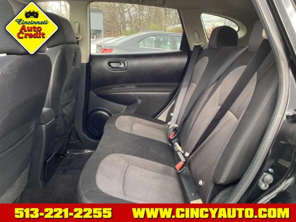 2008 Wicked Black Nissan Rogue SL (JN8AS58V68W) with an 2.5 4 Cylinder Sequential Multiport Fuel Injection engine, Automatic transmission, located at 2813 Gilbert Avenue, Cincinnati, OH, 45206, (513) 221-2255, 39.130219, -84.489189 - Photo #4