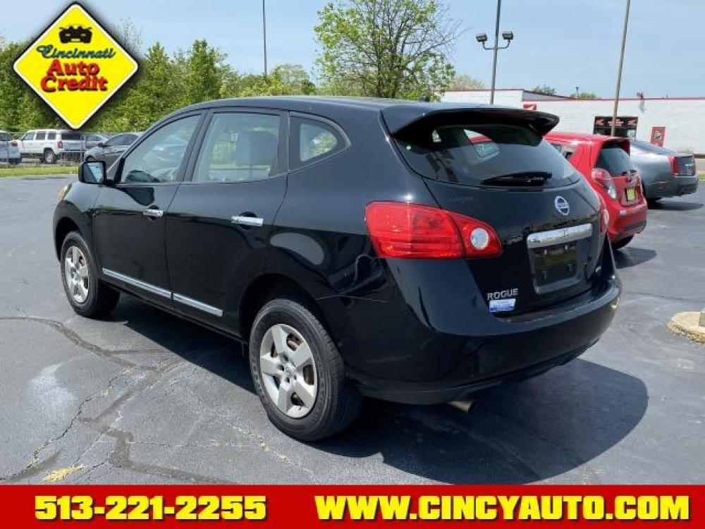 2011 Super Black Nissan Rogue SV (JN8AS5MV5BW) with an 2.5 4 Cylinder Sequential Multiport Fuel Injection engine, Automatic transmission, located at 5489 Dixie Highway, Fairfield, OH, 45014, (513) 221-2255, 39.333084, -84.523834 - Photo #2