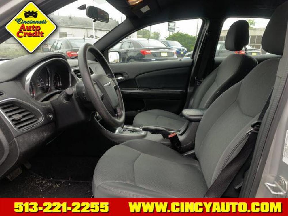 2012 Bright Silver Metallic Clear Coat Chrysler 200 LX (1C3CCBAB1CN) with an 2.4 4 Cylinder Sequential-Port F.I. engine, Automatic transmission, located at 2813 Gilbert Avenue, Cincinnati, OH, 45206, (513) 221-2255, 39.130219, -84.489189 - Photo #5