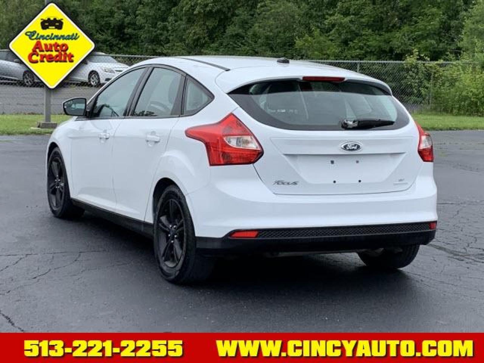 2014 Oxford White Ford Focus SE (1FADP3K24EL) with an 2.0 4 Cylinder Fuel Injected engine, Automatic transmission, located at 5489 Dixie Highway, Fairfield, OH, 45014, (513) 221-2255, 39.333084, -84.523834 - Photo #2