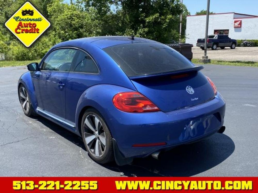 2012 Reef Blue Metallic Volkswagen Beetle Turbo PZEV (3VWVA7AT0CM) with an 2.0 4 Cylinder Direct Injection engine, Automatic transmission, located at 5489 Dixie Highway, Fairfield, OH, 45014, (513) 221-2255, 39.333084, -84.523834 - Photo #2