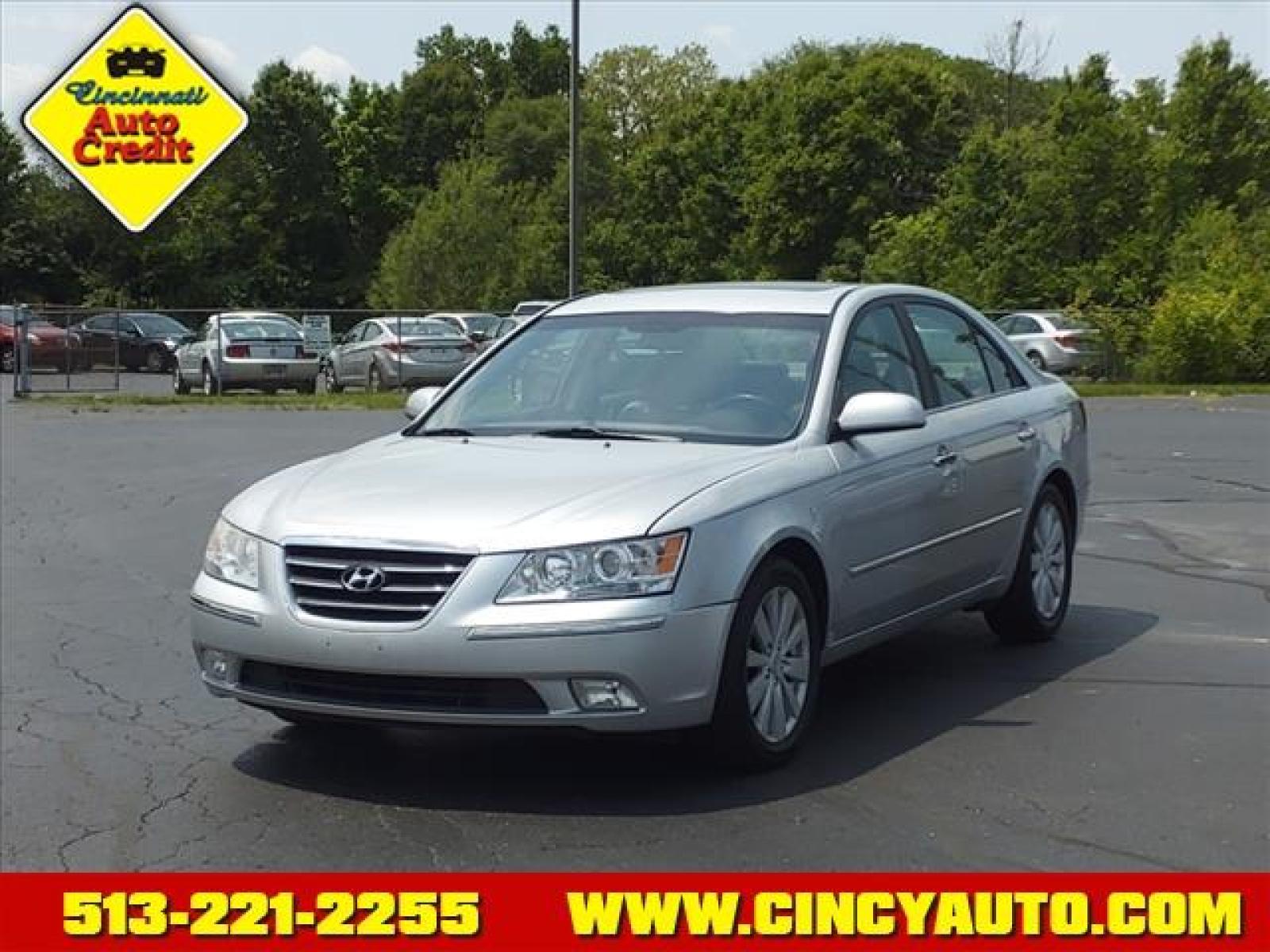 2010 Radiant Silver Hyundai SONATA Limited (5NPEU4AC9AH) with an 2.4L 2.4L I4 175hp 168ft. lbs. Fuel Injected engine, 5-speed automatic with SHIFTRONIC transmission, located at 5489 Dixie Highway, Fairfield, OH, 45014, (513) 221-2255, 39.333084, -84.523834 - Photo #0