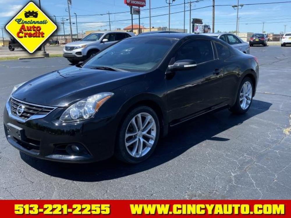 2010 Super Black Nissan Altima 3.5 SR (1N4BL2EP0AC) with an 3.5 6 Cylinder Sequential Electronic Fuel Injection engine, Automatic transmission, located at 5489 Dixie Highway, Fairfield, OH, 45014, (513) 221-2255, 39.333084, -84.523834 - Photo #0