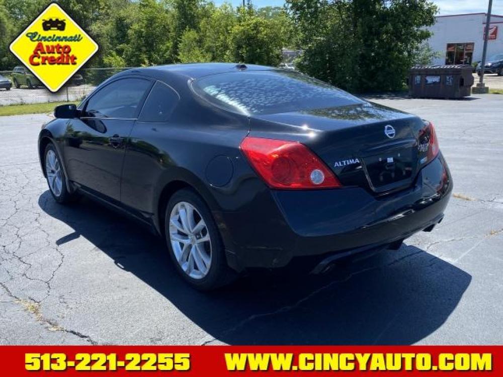 2010 Super Black Nissan Altima 3.5 SR (1N4BL2EP0AC) with an 3.5 6 Cylinder Sequential Electronic Fuel Injection engine, Automatic transmission, located at 5489 Dixie Highway, Fairfield, OH, 45014, (513) 221-2255, 39.333084, -84.523834 - Photo #2