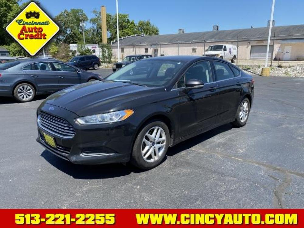 2014 Tuxedo Black Metallic Ford Fusion SE (1FA6P0H74E5) with an 2.5 4 Cylinder Sequential Multiport Fuel Injection engine, Automatic transmission, located at 2813 Gilbert Avenue, Cincinnati, OH, 45206, (513) 221-2255, 39.130219, -84.489189 - Photo #0