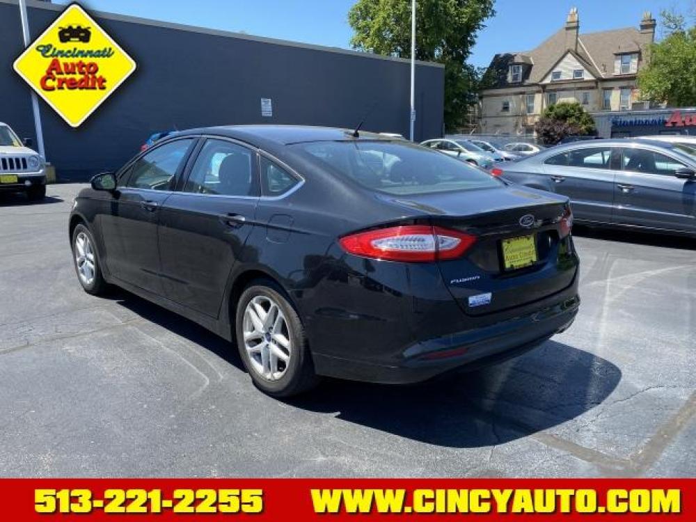 2014 Tuxedo Black Metallic Ford Fusion SE (1FA6P0H74E5) with an 2.5 4 Cylinder Sequential Multiport Fuel Injection engine, Automatic transmission, located at 2813 Gilbert Avenue, Cincinnati, OH, 45206, (513) 221-2255, 39.130219, -84.489189 - Photo #2