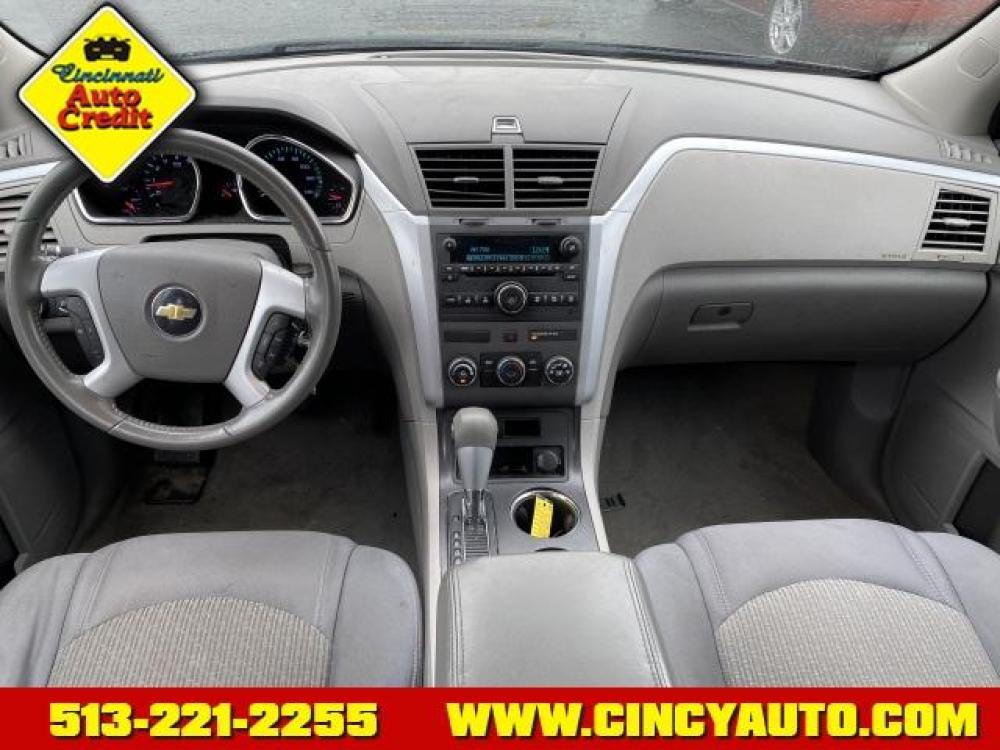 2011 Cyber Gray Metallic Chevrolet Traverse LS (1GNKVEED5BJ) with an 3.6 6 Cylinder Direct Injection engine, Automatic transmission, located at 5489 Dixie Highway, Fairfield, OH, 45014, (513) 221-2255, 39.333084, -84.523834 - Photo #3