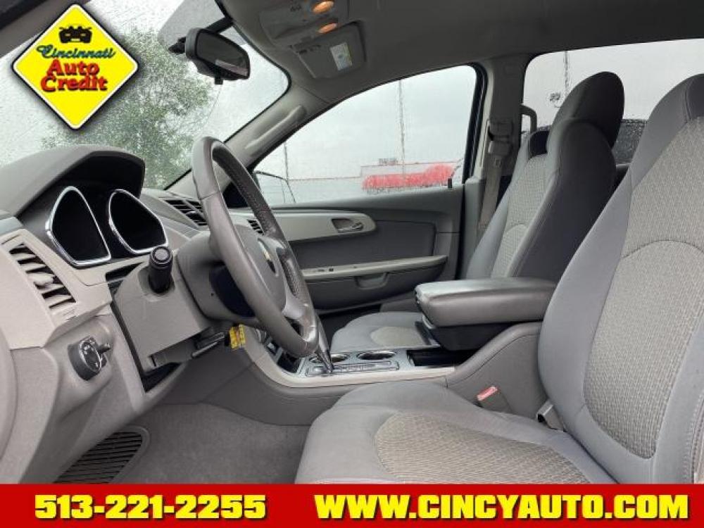 2011 Cyber Gray Metallic Chevrolet Traverse LS (1GNKVEED5BJ) with an 3.6 6 Cylinder Direct Injection engine, Automatic transmission, located at 5489 Dixie Highway, Fairfield, OH, 45014, (513) 221-2255, 39.333084, -84.523834 - Photo #5
