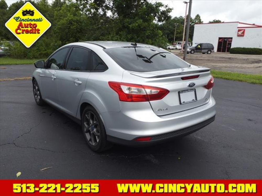 2014 Ingot Silver Metallic Ford Focus SE (1FADP3F20EL) with an 2.0L 2.0L Flex Fuel I4 160hp 1 Fuel Injected engine, 6-Speed Double Clutch transmission, located at 5489 Dixie Highway, Fairfield, OH, 45014, (513) 221-2255, 39.333084, -84.523834 - Photo #2