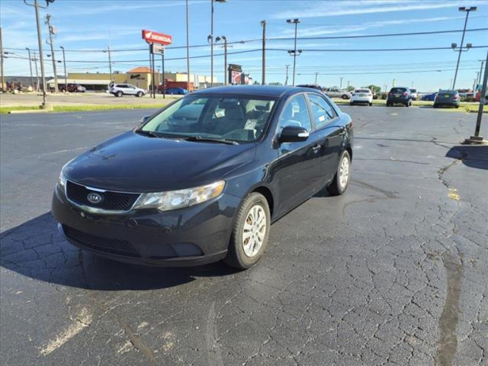 2010 Ebony Black Kia Forte EX (KNAFU4A21A5) with an 2.0L 2.0L I4 156hp 144ft. lbs. Sequential Multiport Fuel Injection engine, 4-Speed Automatic transmission, located at 5489 Dixie Highway, Fairfield, OH, 45014, (513) 221-2255, 39.333084, -84.523834 - Photo #6