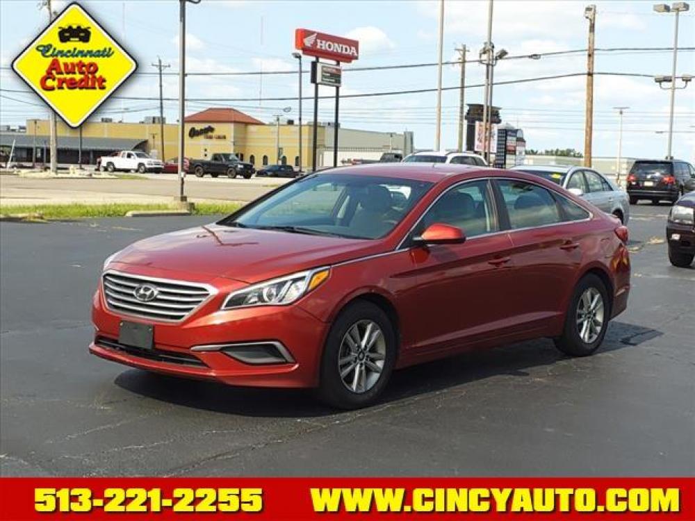 2016 Venetian Red Hyundai Sonata SE (5NPE24AF4GH) with an 2.4L 2.4L I4 185hp 178ft. lbs. Direct Injection engine, 6-Speed Shiftable Automatic transmission, located at 5489 Dixie Highway, Fairfield, OH, 45014, (513) 221-2255, 39.333084, -84.523834 - Photo #0