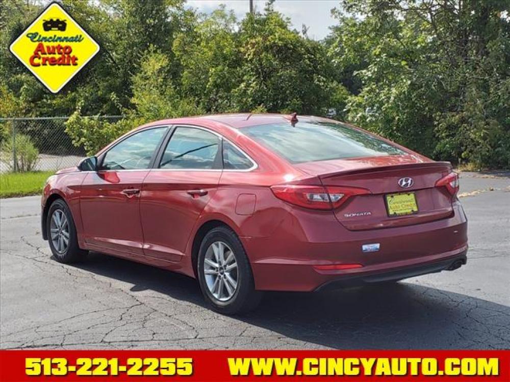 2016 Venetian Red Hyundai Sonata SE (5NPE24AF4GH) with an 2.4L 2.4L I4 185hp 178ft. lbs. Direct Injection engine, 6-Speed Shiftable Automatic transmission, located at 5489 Dixie Highway, Fairfield, OH, 45014, (513) 221-2255, 39.333084, -84.523834 - Photo #2