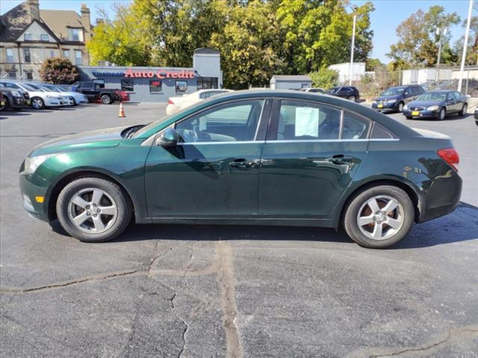 2014 Rainforest Green Metallic Chevrolet Cruze 1LT Auto (1G1PC5SB7E7) with an 1.4L Ecotec 1.4L Turbo I4 138h Sequential Multiport Fuel Injection engine, 6-Speed Shiftable Automatic transmission, located at 2813 Gilbert Avenue, Cincinnati, OH, 45206, (513) 221-2255, 39.130219, -84.489189 - Photo #7