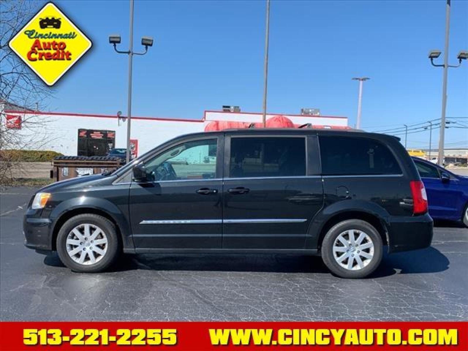 2014 Brilliant Black Crystal Pearl Coat Chrysler Town and Country Touring (2C4RC1BG8ER) with an 3.6L Pentastar 3.6L Flex Fuel Sequential Multiport Fuel Injection engine, 6-Speed Shiftable Automatic transmission, located at 5489 Dixie Highway, Fairfield, OH, 45014, (513) 221-2255, 39.333084, -84.523834 - Photo #1