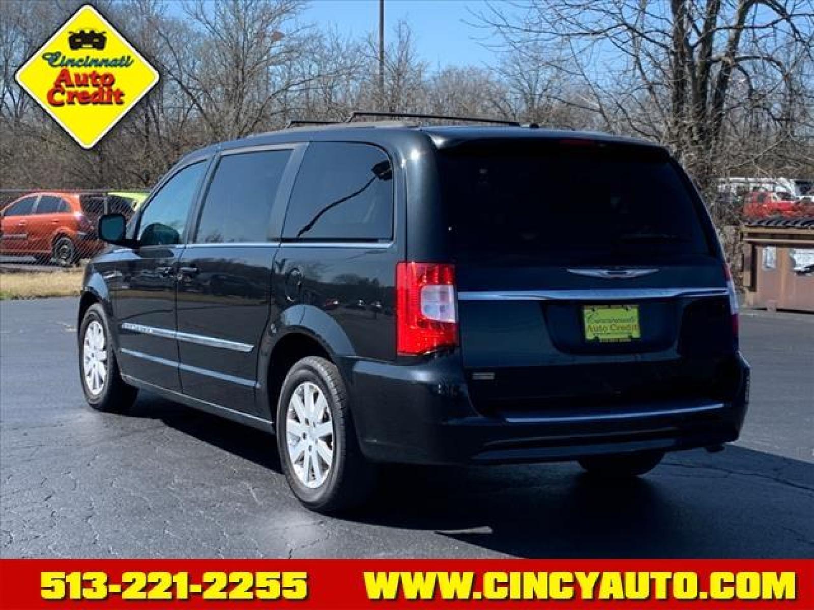 2014 Brilliant Black Crystal Pearl Coat Chrysler Town and Country Touring (2C4RC1BG8ER) with an 3.6L Pentastar 3.6L Flex Fuel Sequential Multiport Fuel Injection engine, 6-Speed Shiftable Automatic transmission, located at 5489 Dixie Highway, Fairfield, OH, 45014, (513) 221-2255, 39.333084, -84.523834 - Photo #2