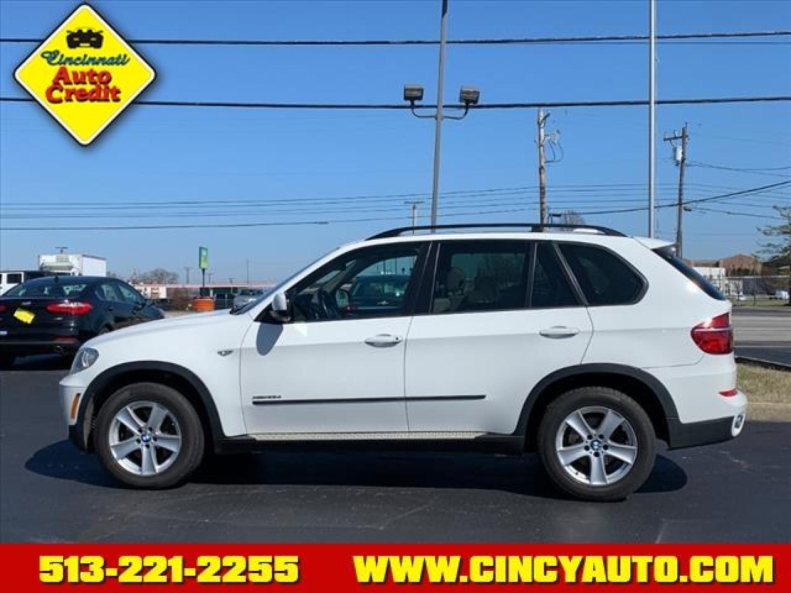 2012 Alpine White BMW X5 xDrive35d (5UXZW0C58CL) with an 3.0L 3.0L Diesel Twin Turbo I6 Direct Injection engine, 6-Speed Shiftable Automatic transmission, located at 5489 Dixie Highway, Fairfield, OH, 45014, (513) 221-2255, 39.333084, -84.523834 - Photo #1