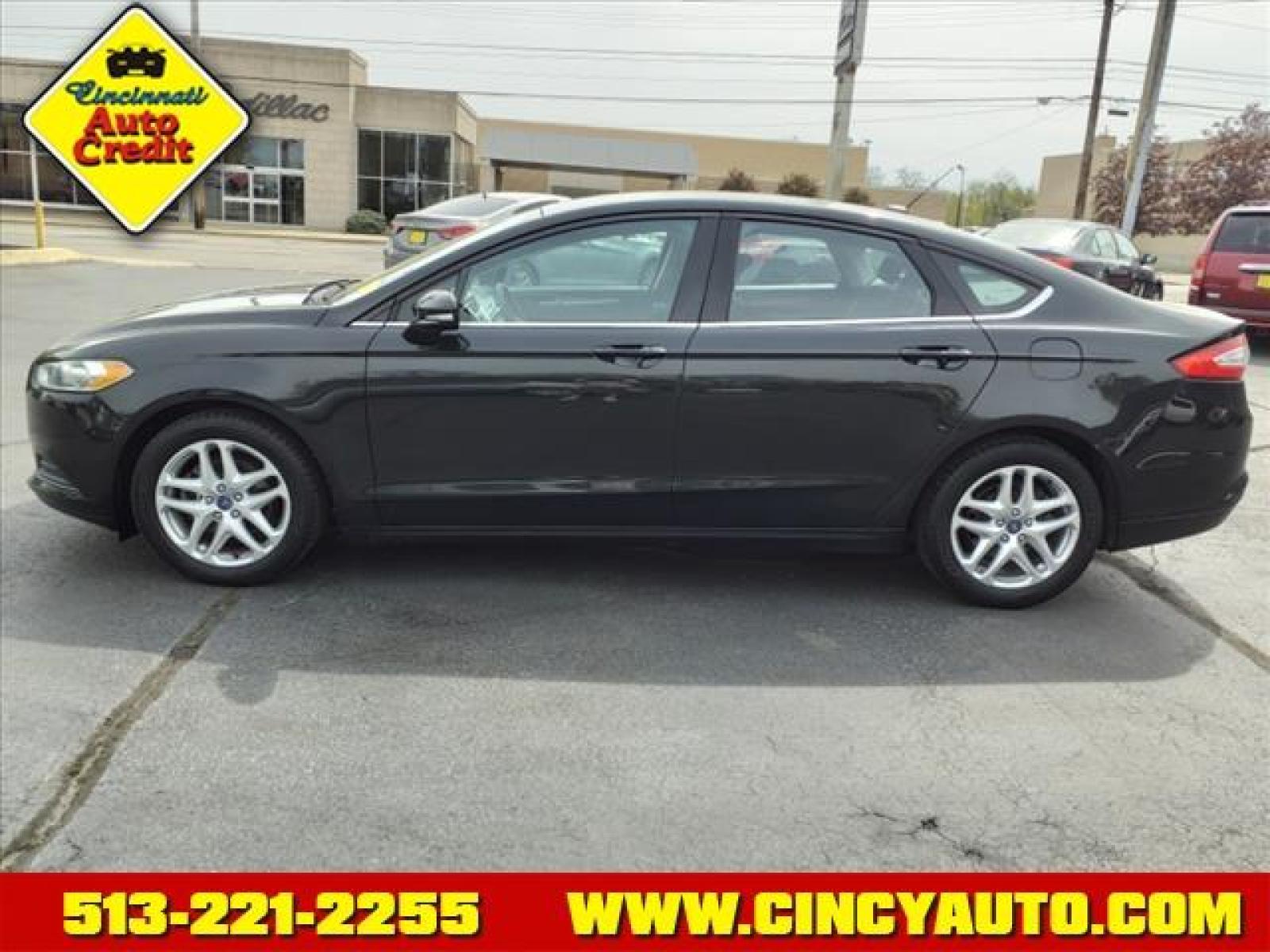 2013 Tuxedo Black Metallic Ford Fusion SE (3FA6P0H72DR) with an 2.5L EcoBoost 1.6L Turbo I4 17 Sequential Multiport Fuel Injection engine, 6-Speed Shiftable Automatic transmission, located at 2813 Gilbert Avenue, Cincinnati, OH, 45206, (513) 221-2255, 39.130219, -84.489189 - Photo #1