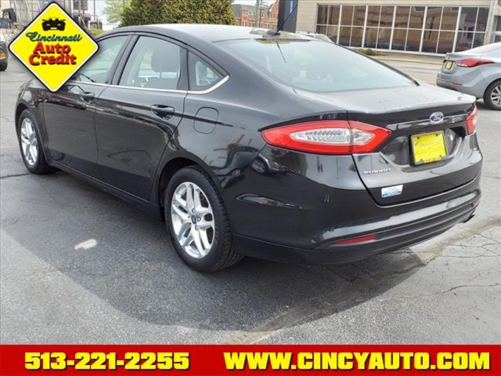 2013 Tuxedo Black Metallic Ford Fusion SE (3FA6P0H72DR) with an 2.5L EcoBoost 1.6L Turbo I4 17 Sequential Multiport Fuel Injection engine, 6-Speed Shiftable Automatic transmission, located at 2813 Gilbert Avenue, Cincinnati, OH, 45206, (513) 221-2255, 39.130219, -84.489189 - Photo #2