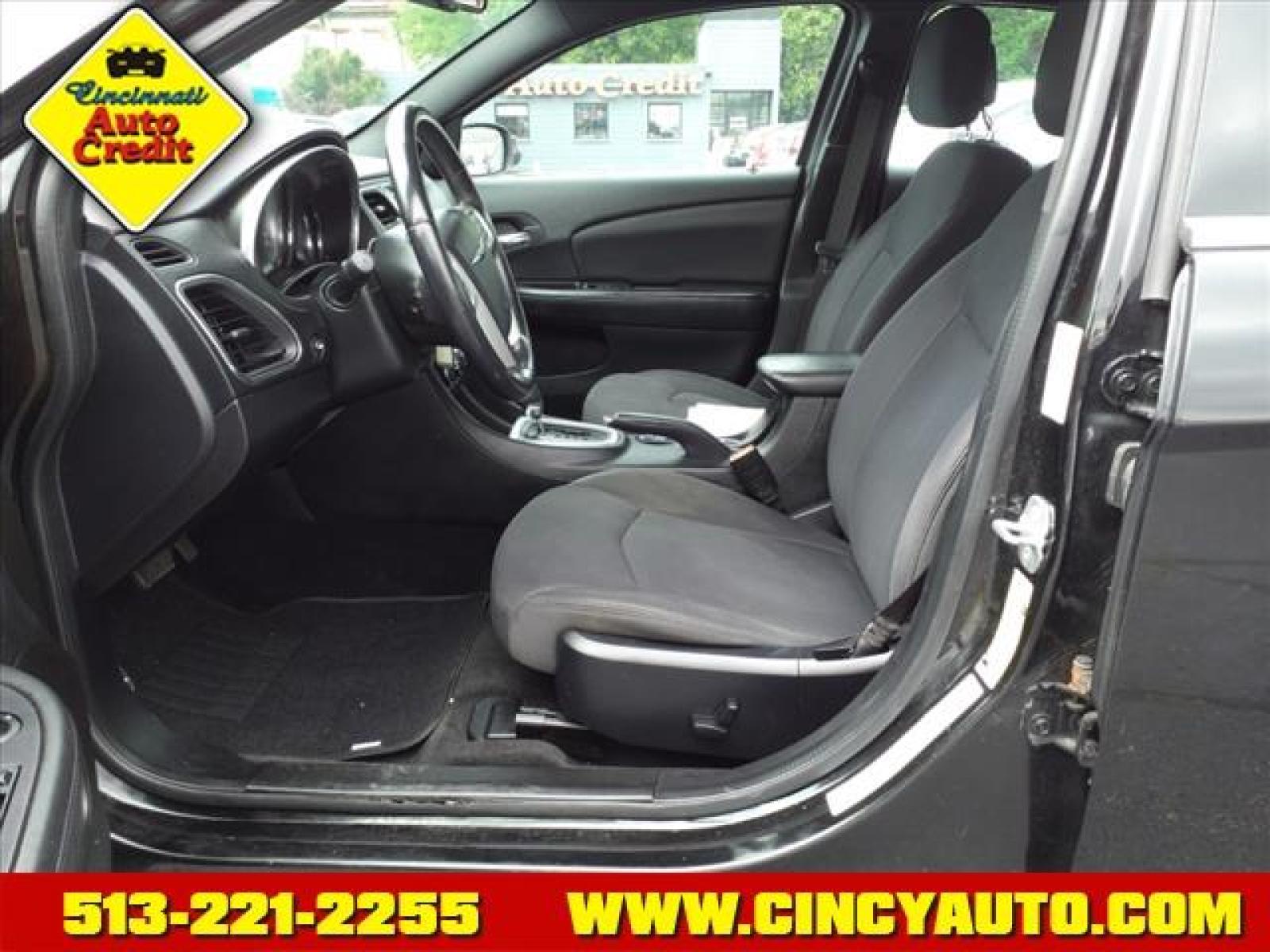 2014 Black Clear Coat Chrysler 200 Touring (1C3CCBBG2EN) with an 3.6L Pentastar 3.6L Flex Fuel Sequential Multiport Fuel Injection engine, 6-Speed Shiftable Automatic transmission, located at 2813 Gilbert Avenue, Cincinnati, OH, 45206, (513) 221-2255, 39.130219, -84.489189 - Photo #5
