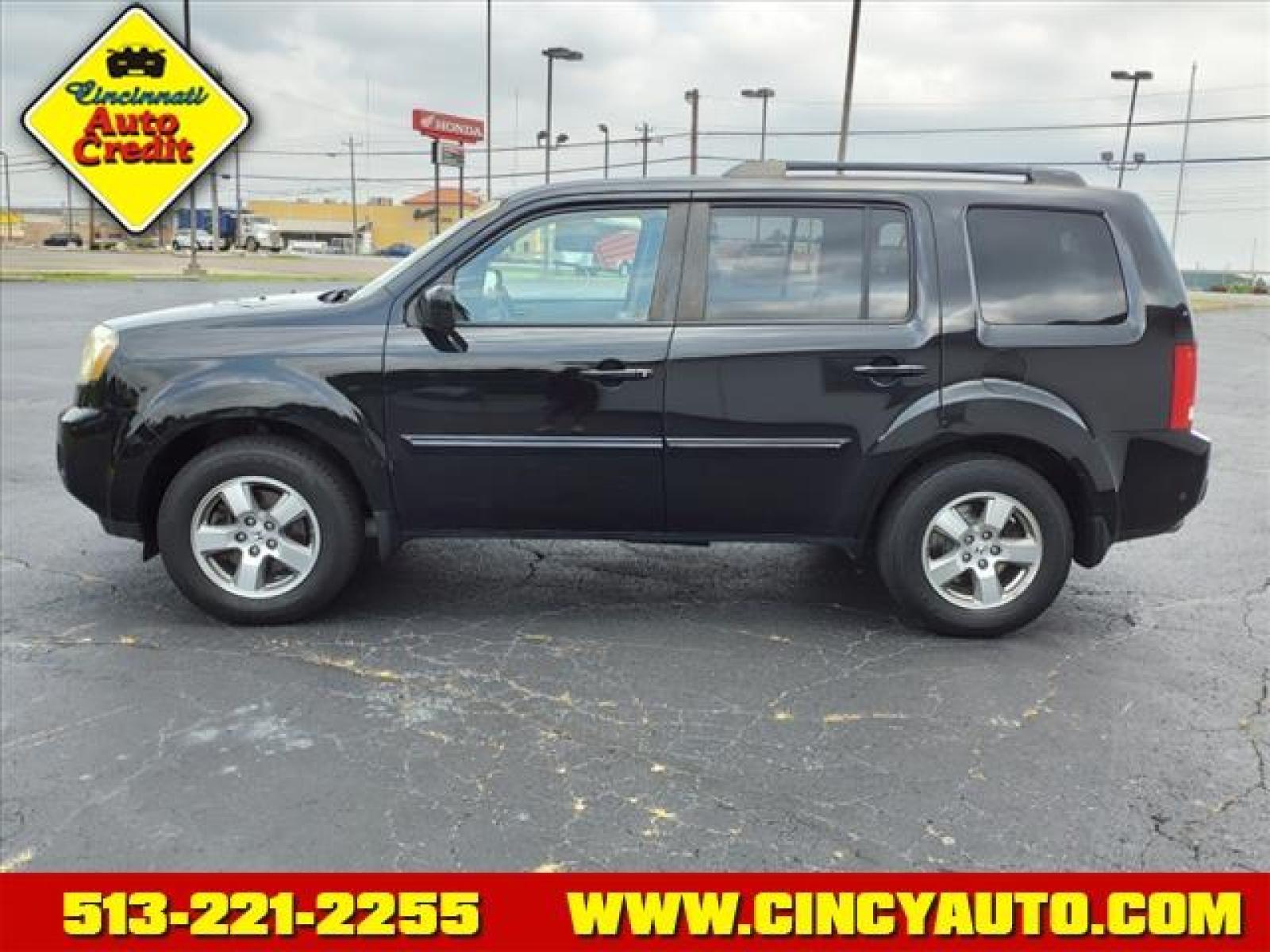 2011 Crystal Black Pearl Honda Pilot EX-L w/DVD (5FNYF4H67BB) with an 3.5L 3.5L V6 250hp 253ft. lbs. Sequential Multiport Fuel Injection engine, 5-Speed Automatic transmission, located at 5489 Dixie Highway, Fairfield, OH, 45014, (513) 221-2255, 39.333084, -84.523834 - Photo #1