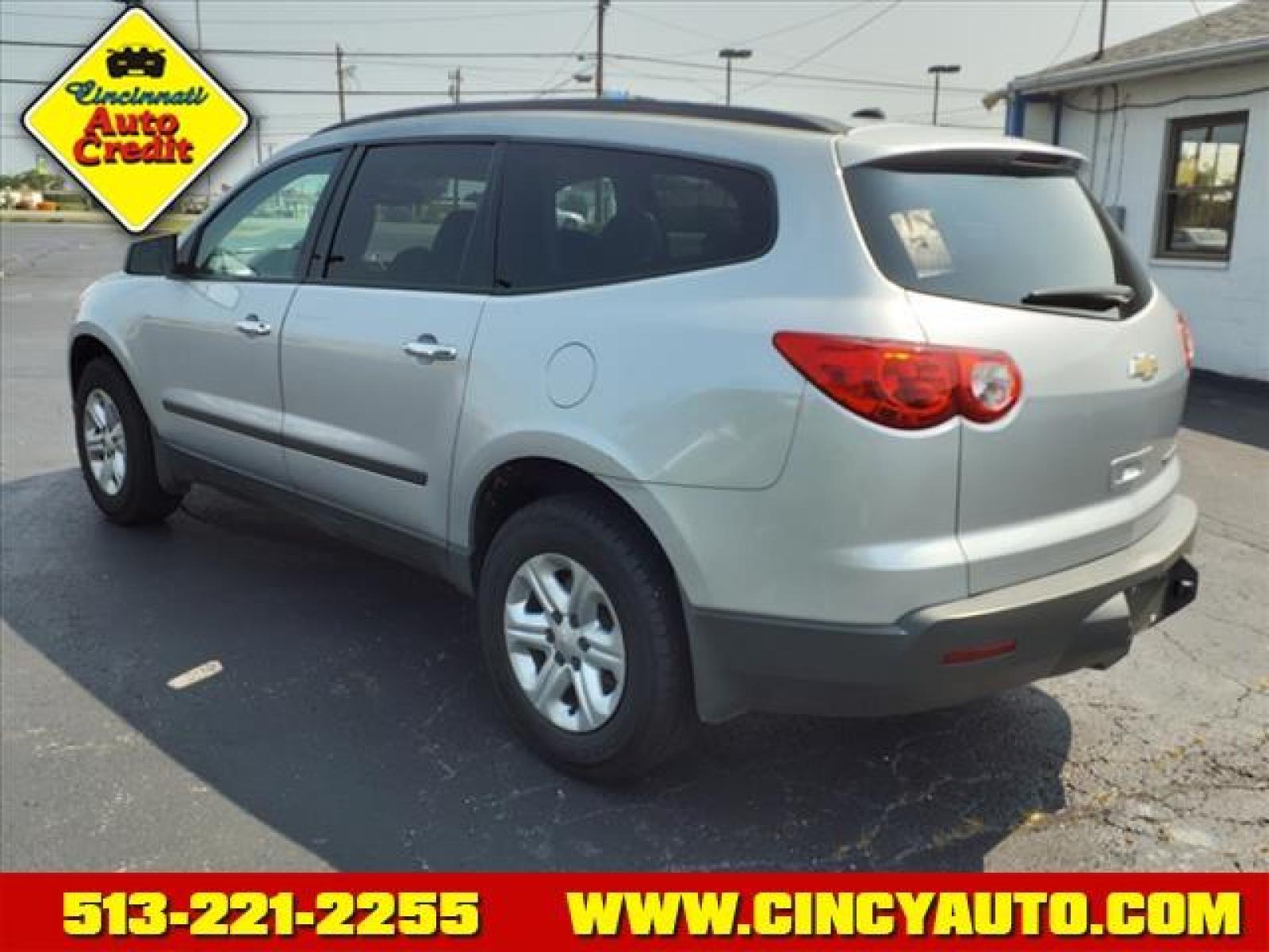 2012 Silver Ice Metallic Chevrolet Traverse LS (1GNKREED6CJ) with an 3.6L 3.6L V6 281hp 266ft. lbs. Direct Injection engine, 6-Speed Shiftable Automatic transmission, located at 5489 Dixie Highway, Fairfield, OH, 45014, (513) 221-2255, 39.333084, -84.523834 - Photo #2