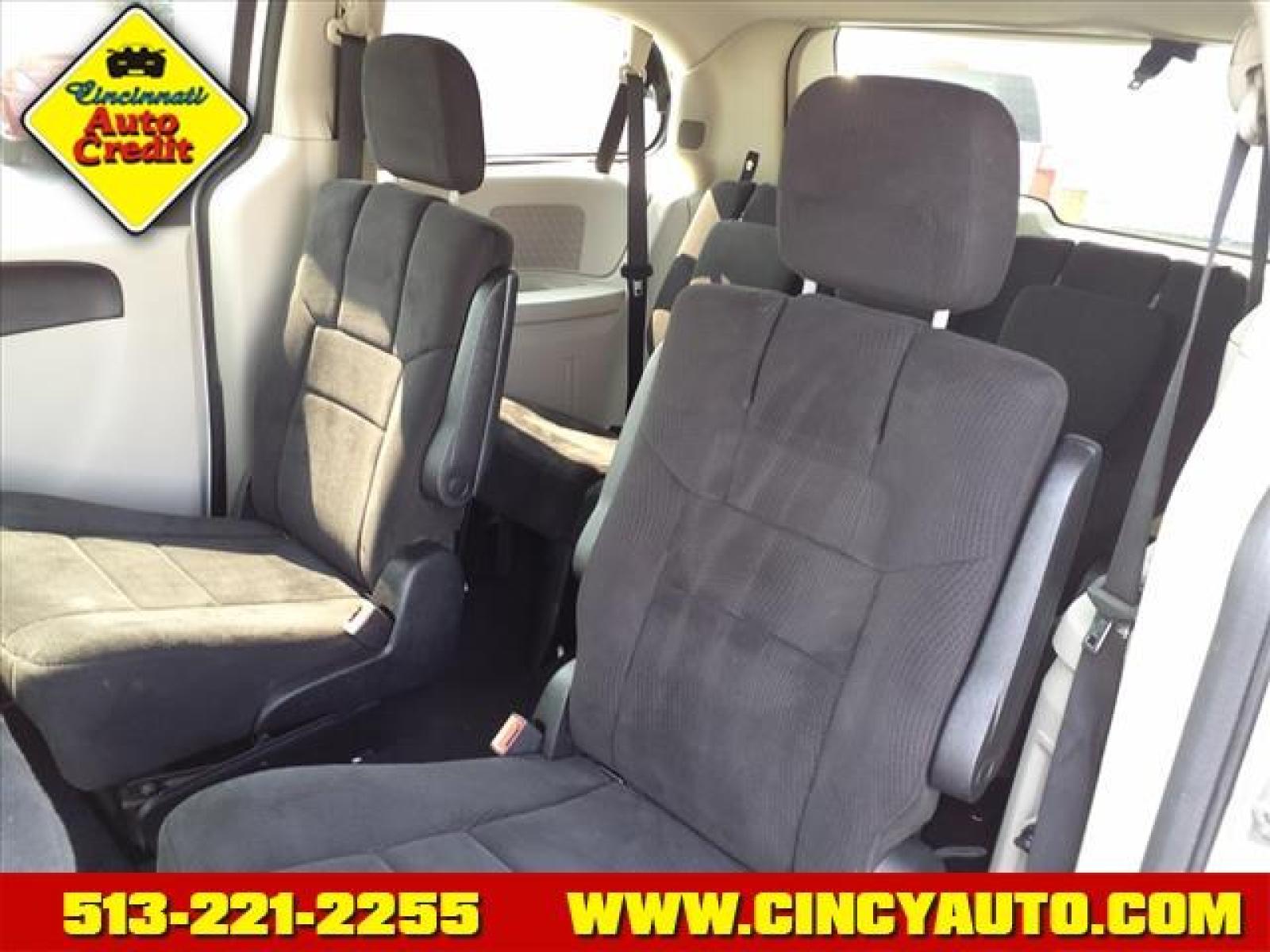 2011 Stone White Clear Coat Dodge Grand Caravan Express (2D4RN4DGXBR) with an 3.6L Pentastar 3.6L Flex Fuel Sequential Multiport Fuel Injection engine, 6-Speed Shiftable Automatic transmission, located at 2813 Gilbert Avenue, Cincinnati, OH, 45206, (513) 221-2255, 39.130219, -84.489189 - Photo #4