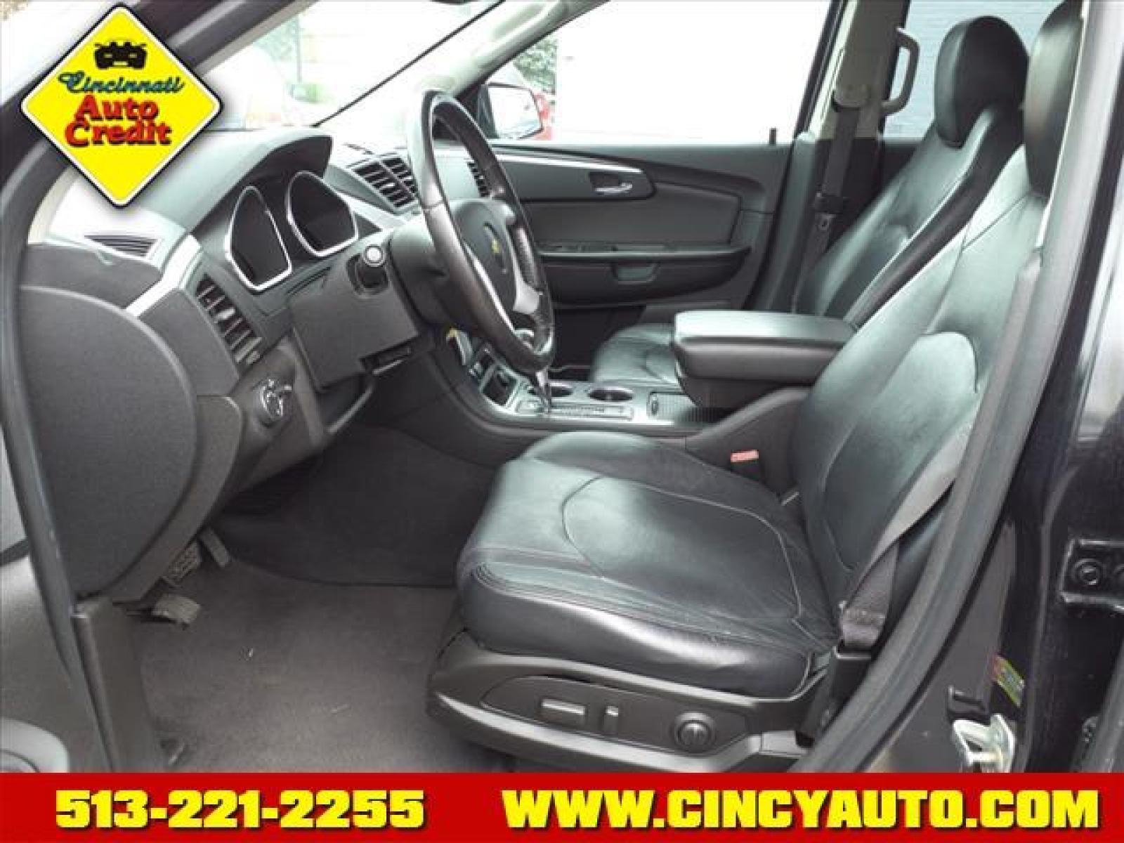 2012 Black Granite Metallic Chevrolet Traverse LT (1GNKRGED4CJ) with an 3.6L 3.6L V6 281hp 266ft. lbs. Direct Injection engine, 6-Speed Shiftable Automatic transmission, located at 2813 Gilbert Avenue, Cincinnati, OH, 45206, (513) 221-2255, 39.130219, -84.489189 - Photo #5