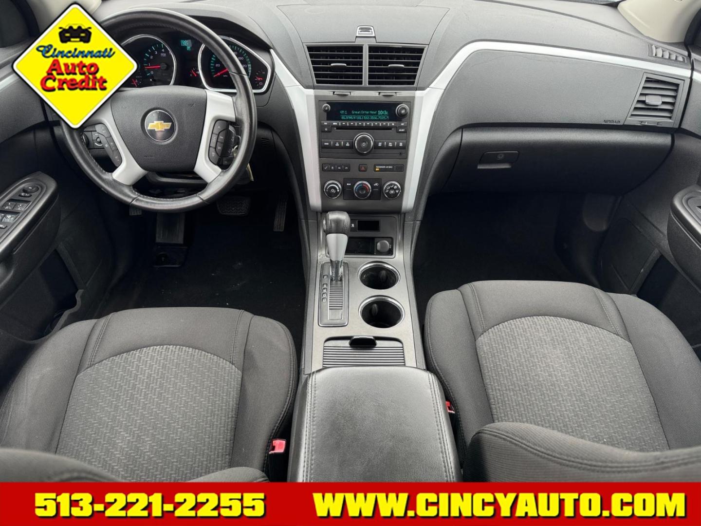 2011 Cyber Gray Metallic Chevrolet Traverse LT (1GNKRGED9BJ) with an 3.6L 3.6L V6 281hp 266ft. lbs. Direct Injection engine, 6-Speed Shiftable Automatic transmission, located at 5489 Dixie Highway, Fairfield, OH, 45014, (513) 221-2255, 39.333084, -84.523834 - Photo#3