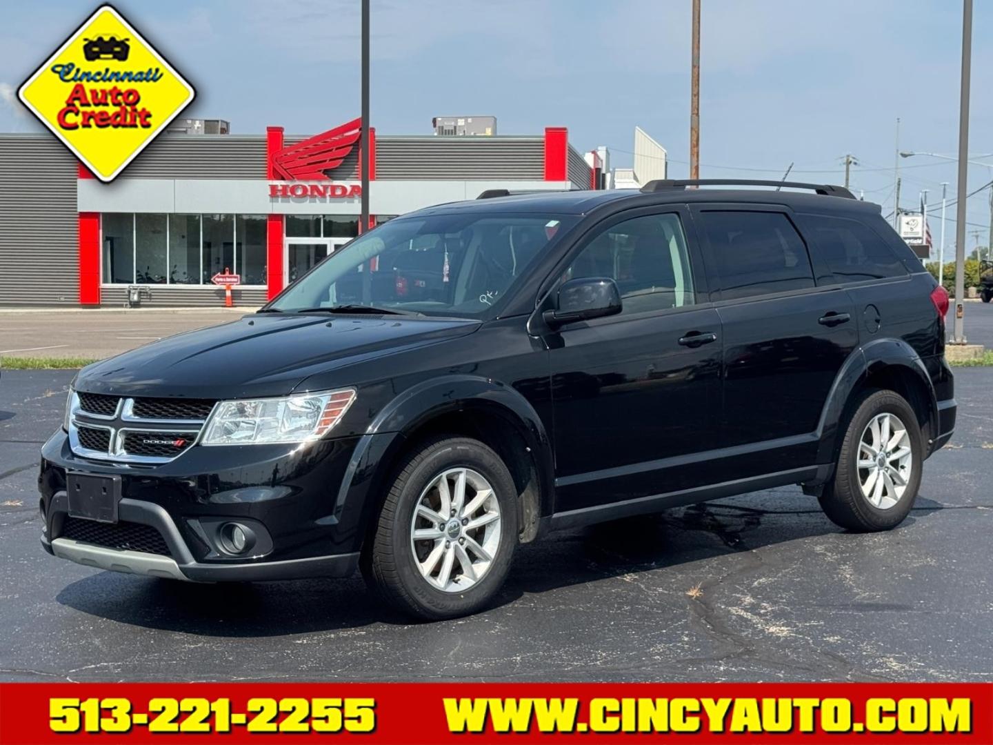 2017 Pitch Black Clear Coat Px8 Dodge Journey SXT (3C4PDCBG2HT) with an 3.6L Pentastar 3.6L Flex Fuel V6 283hp 260ft. lbs. Sequential Multiport Fuel Injection engine, 6-Speed Shiftable Automatic transmission, located at 5489 Dixie Highway, Fairfield, OH, 45014, (513) 221-2255, 39.333084, -84.523834- Photo#0