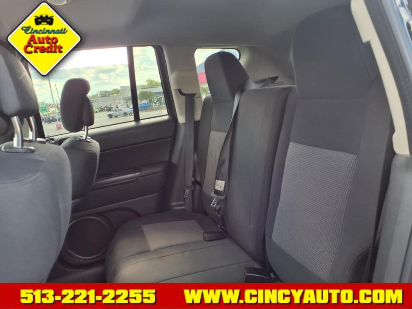 2012 Black Clear Coat Jeep Compass Latitude (1C4NJDEB9CD) with an 2.4L 2.4L I4 172hp 165ft. lbs. Sequential Multiport Fuel Injection engine, CVT w/Off-Road Crawl Ratio transmission, located at 5489 Dixie Highway, Fairfield, OH, 45014, (513) 221-2255, 39.333084, -84.523834 - Photo#4