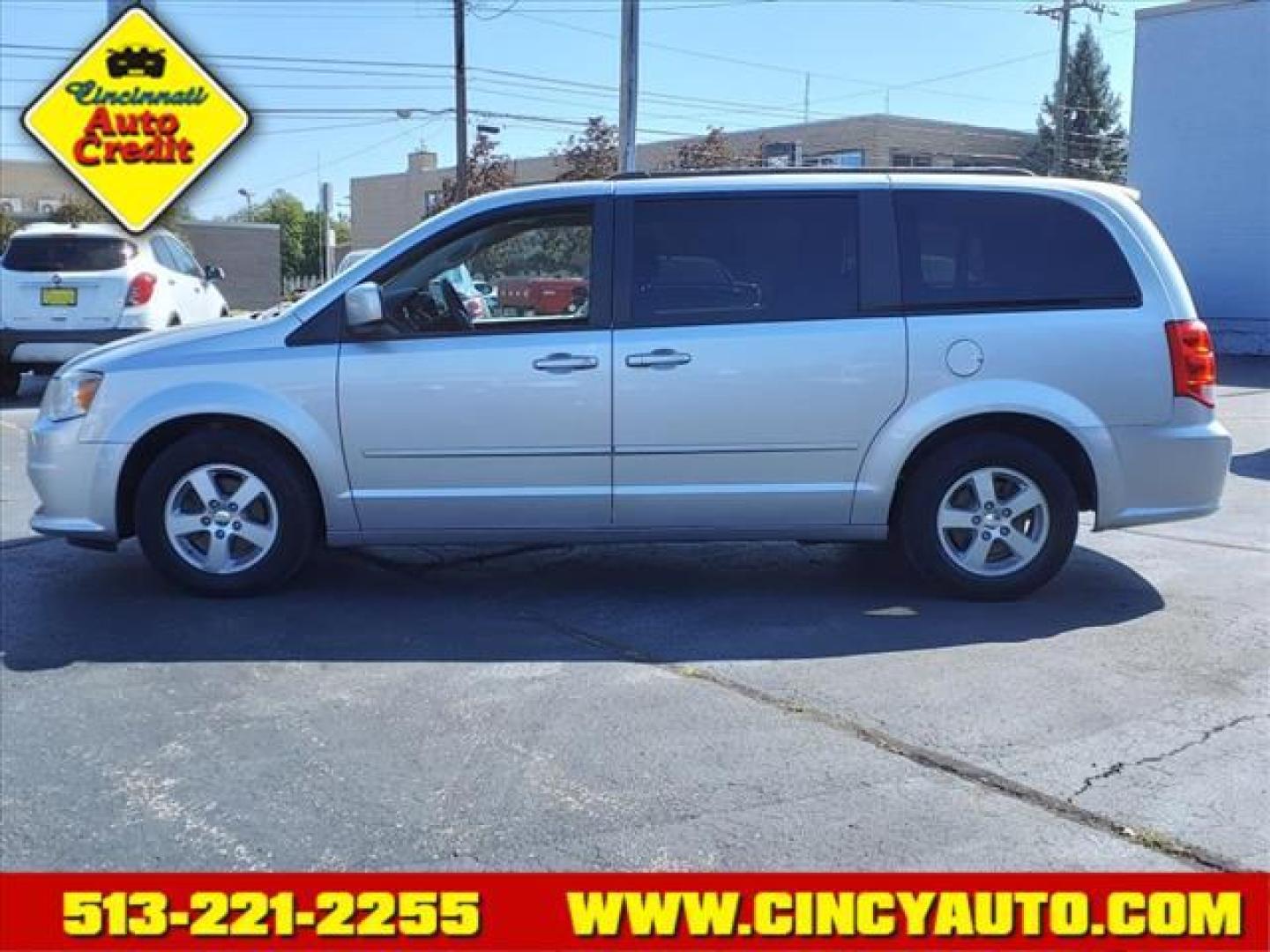 2012 Bright Silver Metallic Clear Coat Dodge Grand Caravan SXT (2C4RDGCG6CR) with an 3.6L Pentastar 3.6L Flex Fuel V6 283hp 260ft. lbs. Sequential Multiport Fuel Injection engine, 6-Speed Shiftable Automatic transmission, located at 2813 Gilbert Avenue, Cincinnati, OH, 45206, (513) 221-2255, 39.130219, -84.489189 - Photo#1