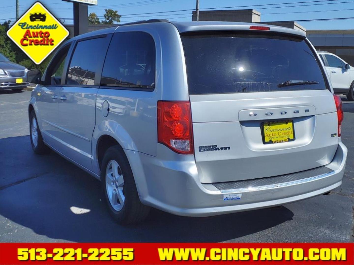 2012 Bright Silver Metallic Clear Coat Dodge Grand Caravan SXT (2C4RDGCG6CR) with an 3.6L Pentastar 3.6L Flex Fuel V6 283hp 260ft. lbs. Sequential Multiport Fuel Injection engine, 6-Speed Shiftable Automatic transmission, located at 2813 Gilbert Avenue, Cincinnati, OH, 45206, (513) 221-2255, 39.130219, -84.489189 - Photo#2