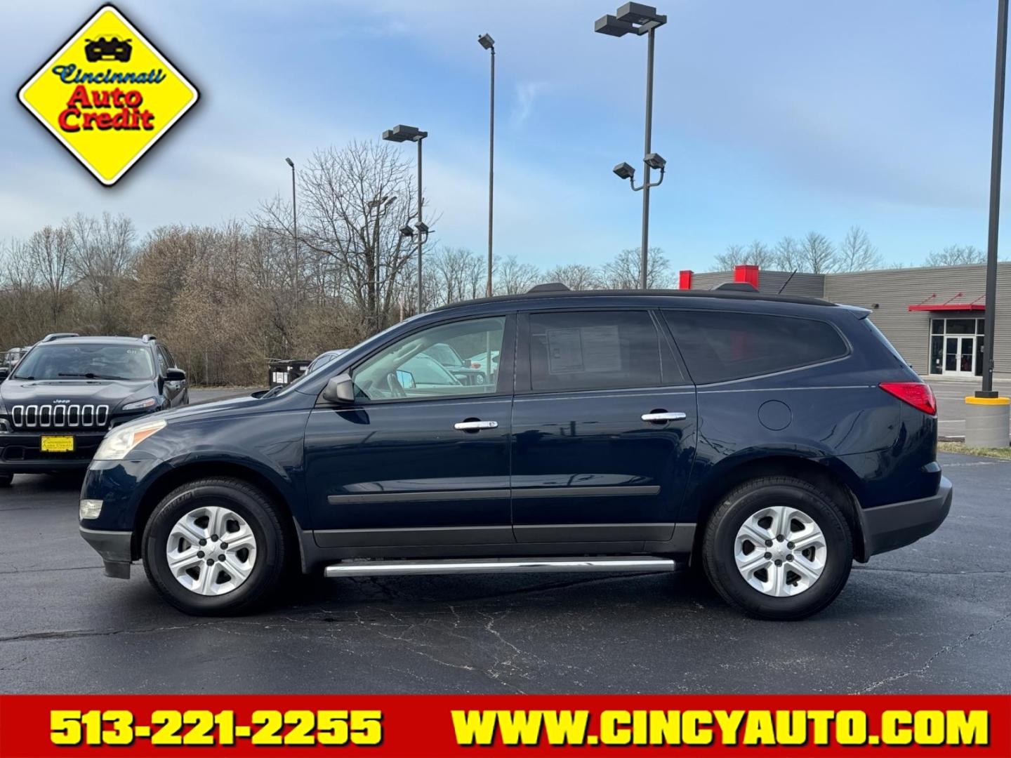 2012 Dark Blue Metallic Chevrolet Traverse LS (1GNKRFED9CJ) with an 3.6L 3.6L V6 281hp 266ft. lbs. Direct Injection engine, 6-Speed Shiftable Automatic transmission, located at 5489 Dixie Highway, Fairfield, OH, 45014, (513) 221-2255, 39.333084, -84.523834 - Photo#1