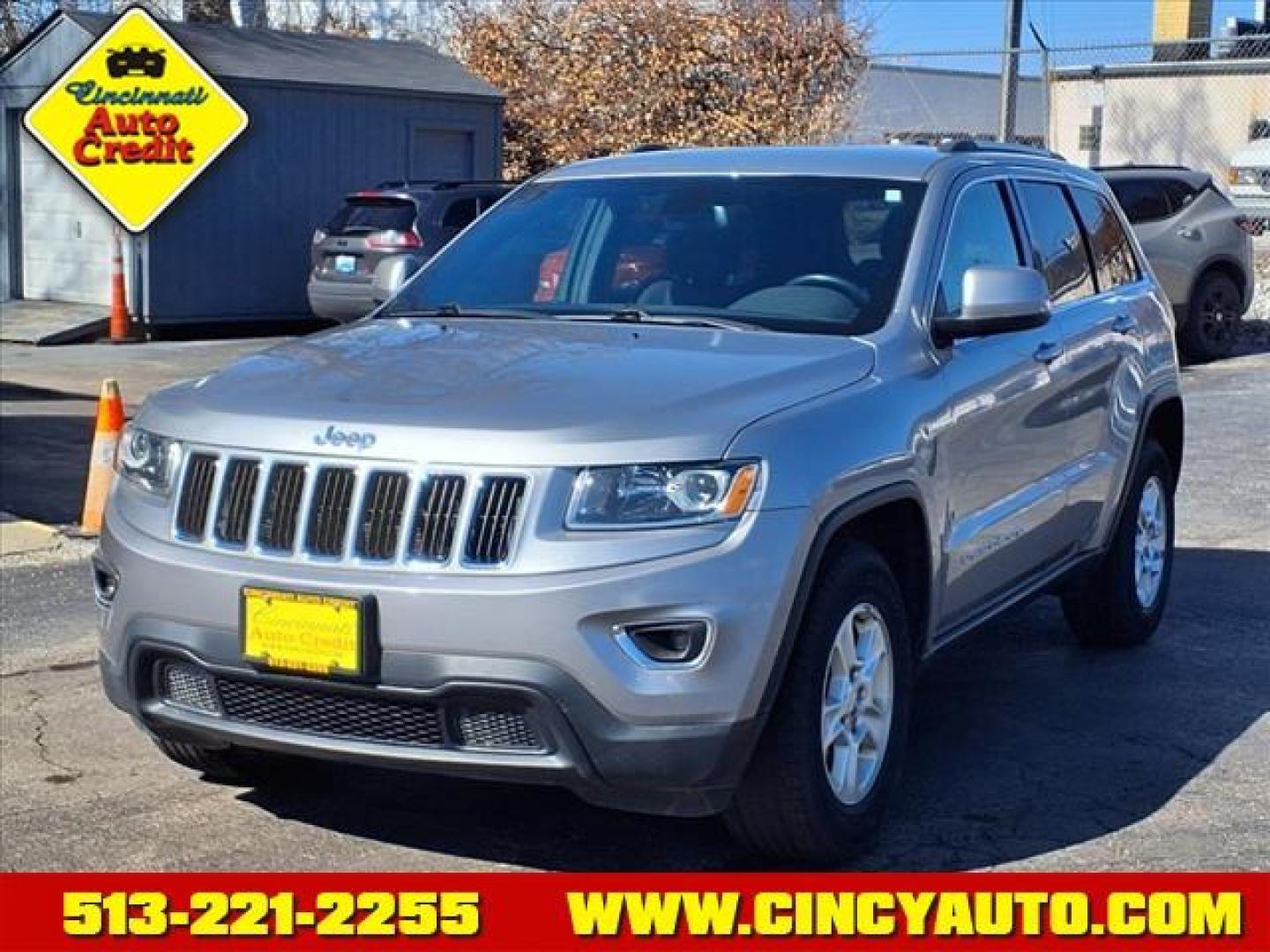 2015 Billet Silver Metallic Clear Coat Psc Jeep Grand Cherokee Laredo (1C4RJFAG0FC) with an 3.6L 3.6L V6 290hp 260ft. lbs. Sequential Multiport Fuel Injection engine, 8-Speed Shiftable Automatic transmission, located at 2813 Gilbert Avenue, Cincinnati, OH, 45206, (513) 221-2255, 39.130219, -84.489189 - Photo#0