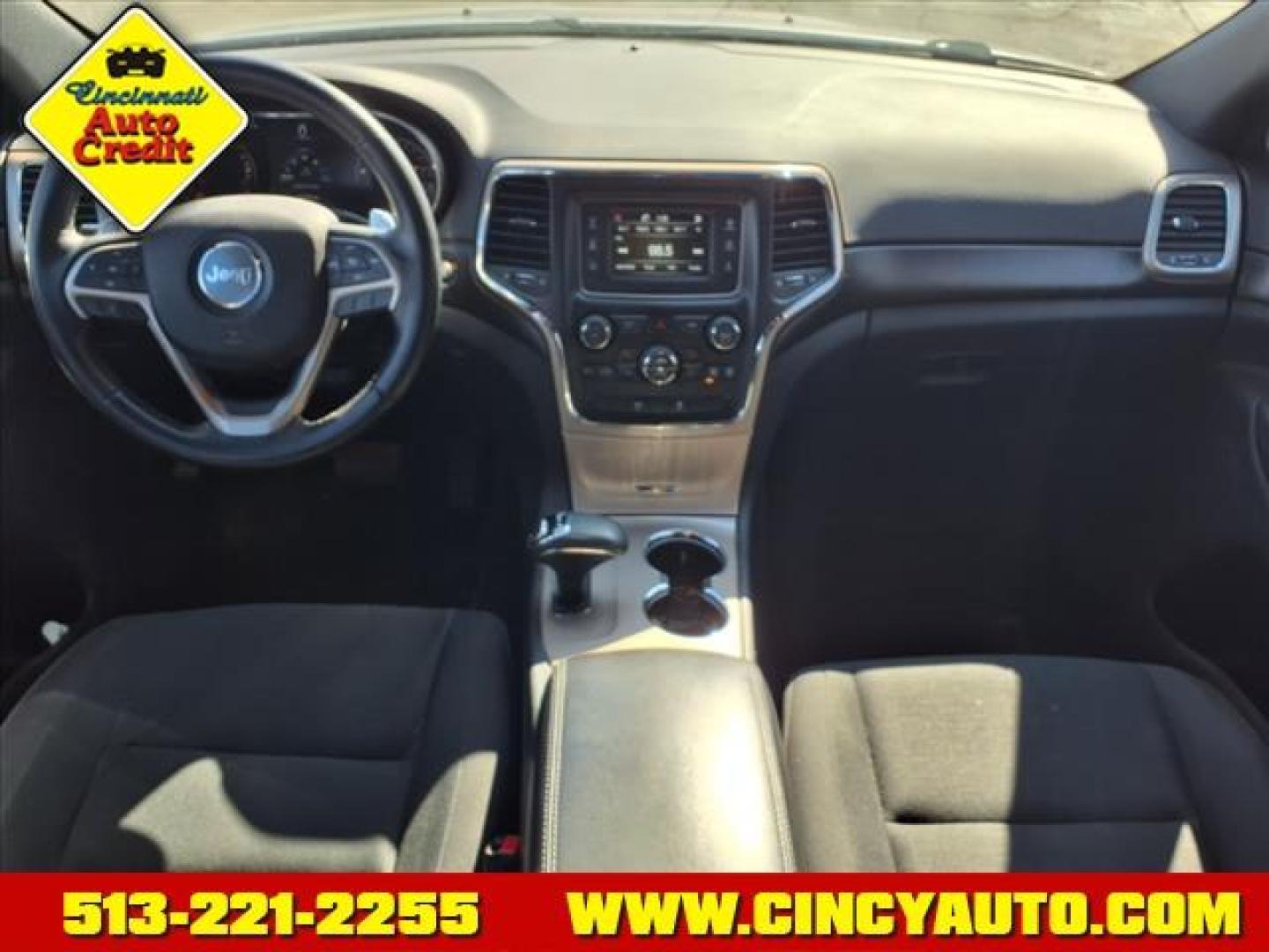 2015 Billet Silver Metallic Clear Coat Psc Jeep Grand Cherokee Laredo (1C4RJFAG0FC) with an 3.6L 3.6L V6 290hp 260ft. lbs. Sequential Multiport Fuel Injection engine, 8-Speed Shiftable Automatic transmission, located at 2813 Gilbert Avenue, Cincinnati, OH, 45206, (513) 221-2255, 39.130219, -84.489189 - Photo#3