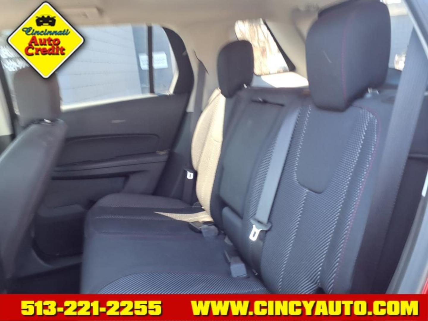 2015 Crystal Red Tintcoat Gbe GMC Terrain SLE-2 (2GKALREK5F6) with an 2.4L Ecotec 2.4L I4 182hp 172ft. lbs. Direct Injection engine, 6-Speed Shiftable Automatic transmission, located at 2813 Gilbert Avenue, Cincinnati, OH, 45206, (513) 221-2255, 39.130219, -84.489189 - Photo#4
