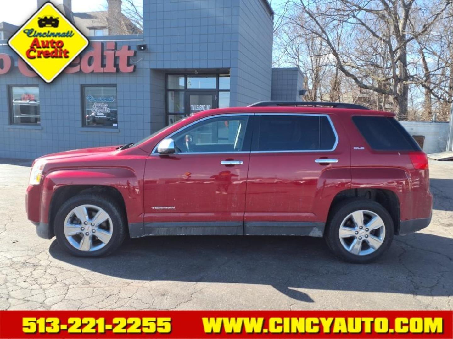 2015 Crystal Red Tintcoat Gbe GMC Terrain SLE-2 (2GKALREK5F6) with an 2.4L Ecotec 2.4L I4 182hp 172ft. lbs. Direct Injection engine, 6-Speed Shiftable Automatic transmission, located at 2813 Gilbert Avenue, Cincinnati, OH, 45206, (513) 221-2255, 39.130219, -84.489189 - Photo#1