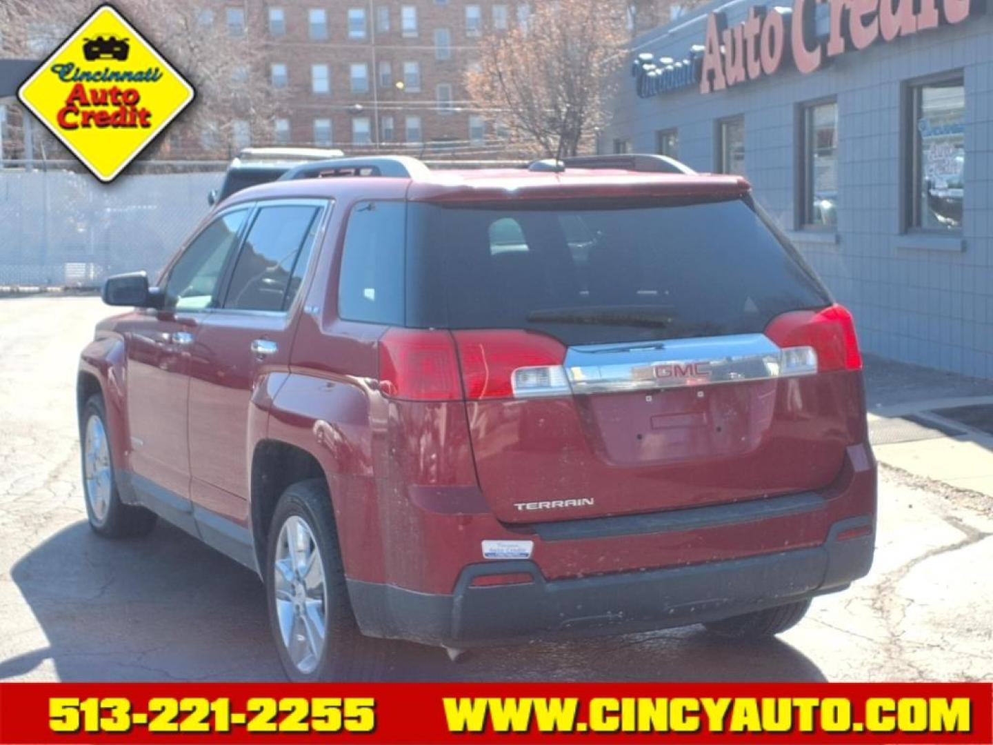 2015 Crystal Red Tintcoat Gbe GMC Terrain SLE-2 (2GKALREK5F6) with an 2.4L Ecotec 2.4L I4 182hp 172ft. lbs. Direct Injection engine, 6-Speed Shiftable Automatic transmission, located at 2813 Gilbert Avenue, Cincinnati, OH, 45206, (513) 221-2255, 39.130219, -84.489189 - Photo#2