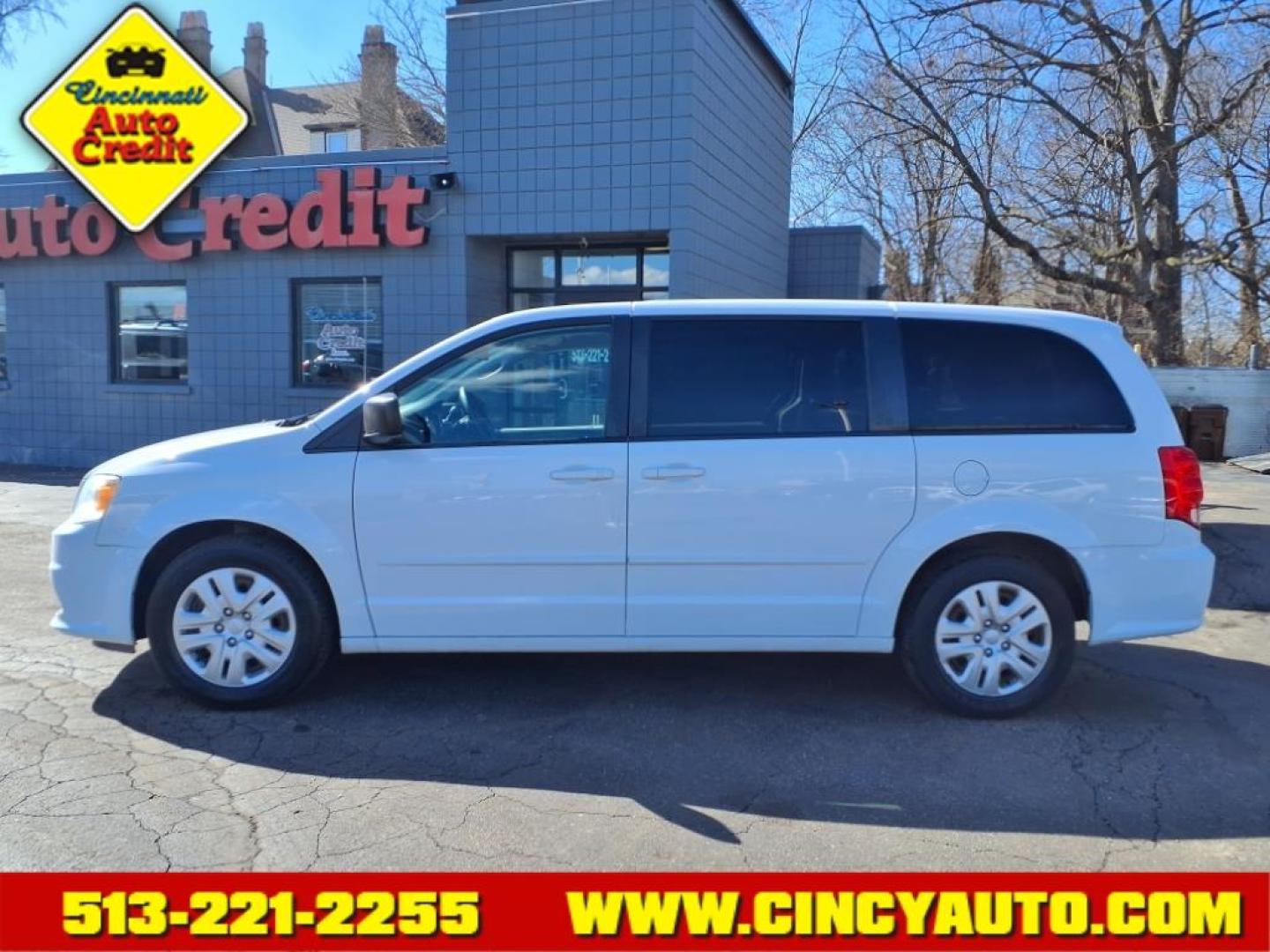 2016 Bright White Clear Coat Pw7 Dodge Grand Caravan SE (2C4RDGBG6GR) with an 3.6L Pentastar 3.6L Flex Fuel V6 283hp 260ft. lbs. Sequential Multiport Fuel Injection engine, 6-Speed Shiftable Automatic transmission, located at 2813 Gilbert Avenue, Cincinnati, OH, 45206, (513) 221-2255, 39.130219, -84.489189 - Photo#1