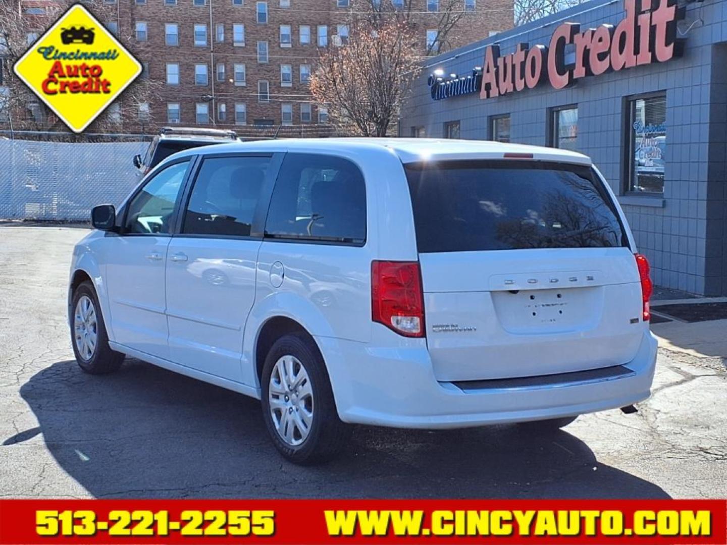 2016 Bright White Clear Coat Pw7 Dodge Grand Caravan SE (2C4RDGBG6GR) with an 3.6L Pentastar 3.6L Flex Fuel V6 283hp 260ft. lbs. Sequential Multiport Fuel Injection engine, 6-Speed Shiftable Automatic transmission, located at 2813 Gilbert Avenue, Cincinnati, OH, 45206, (513) 221-2255, 39.130219, -84.489189 - Photo#2