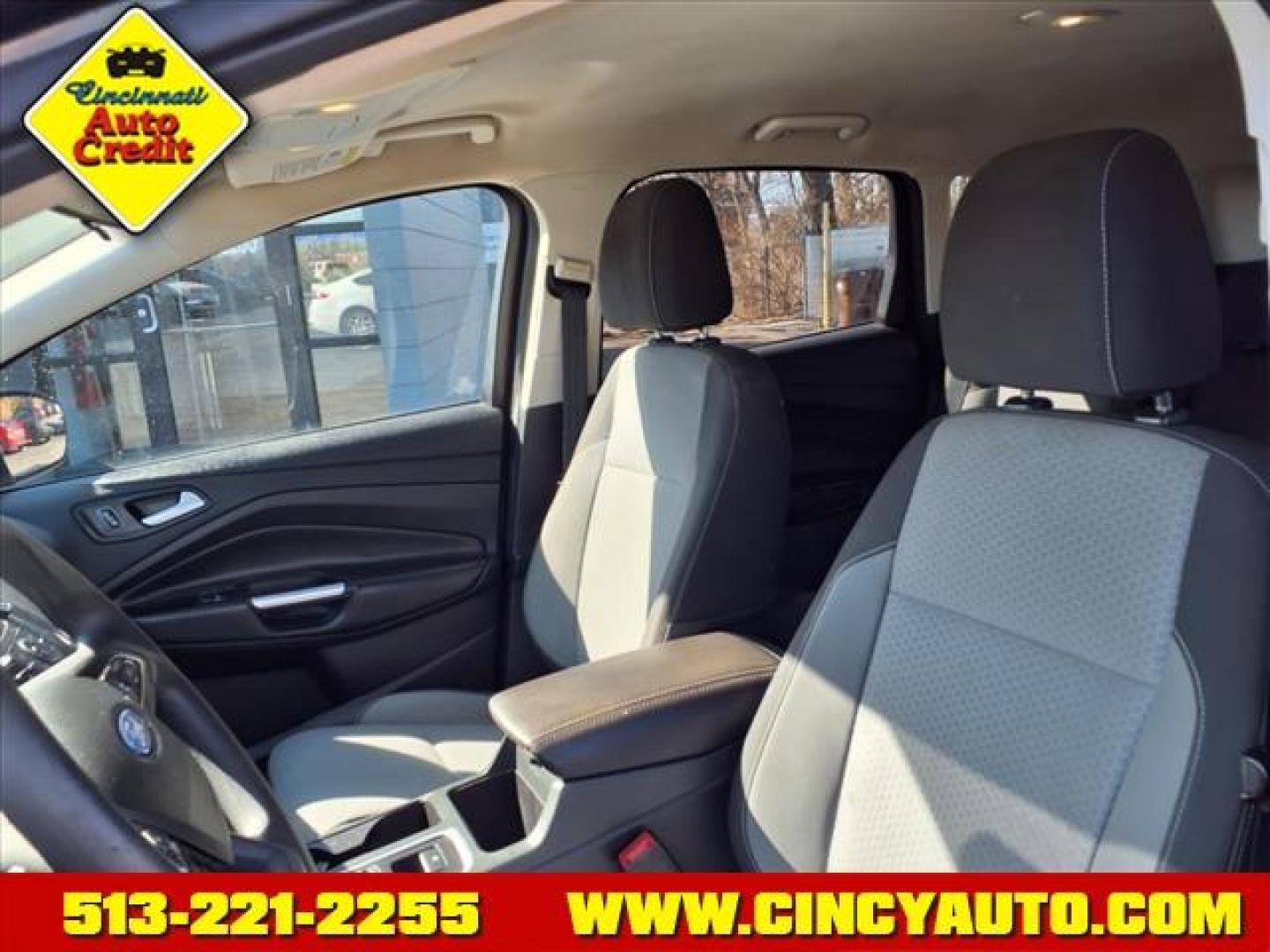 2017 Magnetic J7 Ford Escape SE (1FMCU9G95HU) with an 2.0L EcoBoost 2.0L Turbo I4 245hp 275ft. lbs. Direct Injection engine, 6-Speed Shiftable Automatic transmission, located at 2813 Gilbert Avenue, Cincinnati, OH, 45206, (513) 221-2255, 39.130219, -84.489189 - Photo#5